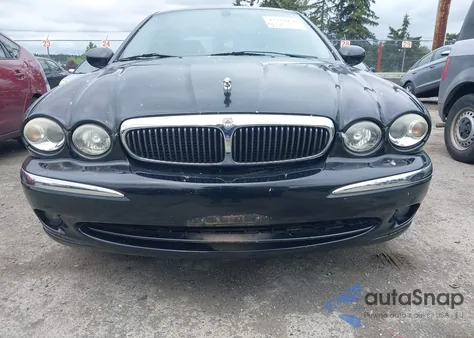 2002 Jaguar X-Type 2.5L z USA, uszkodzony, nr VIN SAJEA51D42XC33363